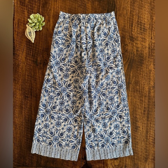 Joie | Linen Blend Printed Cropped Wide Leg Belted Pants - Picture 2 of 8